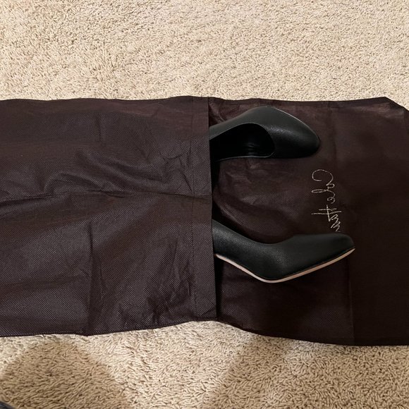 Cole Haan, Women's Black pumps, Size 9 - Picture 3 of 8